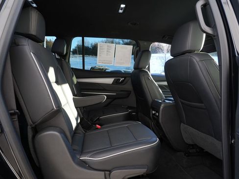 Used 2025 Buick Enclave Preferred image 29