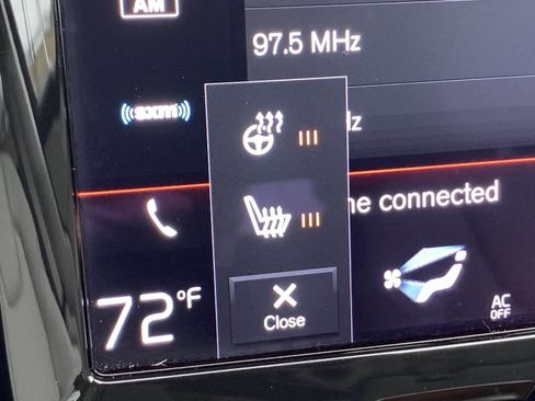 Used 2021 Volvo XC60 T6 Momentum w/ Premium Package image 24