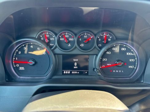 Used 2024 Chevrolet Silverado 2500 Custom w/ Custom Value Package AWD/4WD image 31