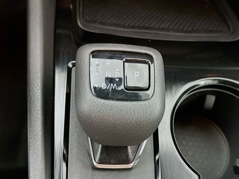 Used 2025 Nissan Rogue SV image 24