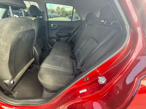 Used 2023 Hyundai Venue SEL w/ Cargo Package image 25