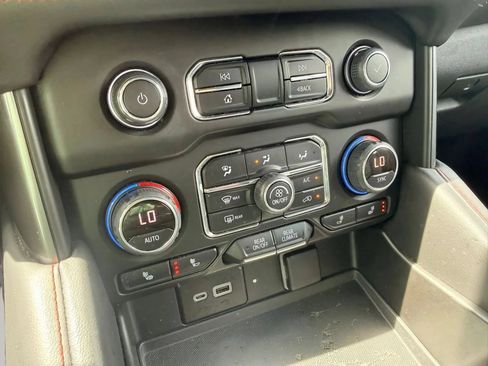 Used 2021 Chevrolet Tahoe RST RWD image 22