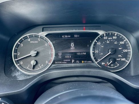 Used 2024 Nissan Rogue SV FWD image 12