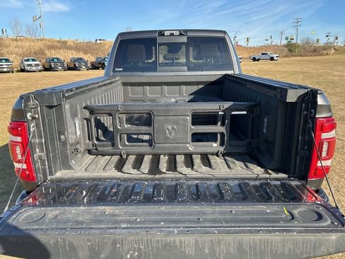 Used 2022 RAM 3500 Limited image 29
