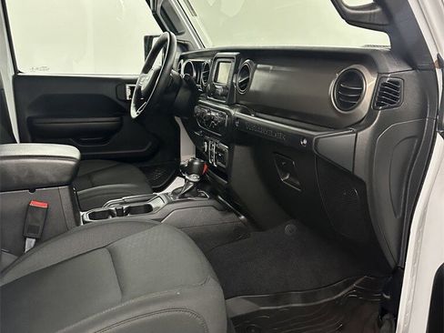 Used 2018 Jeep Wrangler Unlimited Sport S image 35