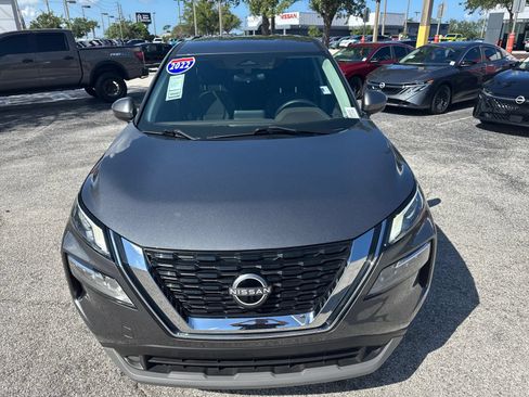 Certified 2022 Nissan Rogue SV FWD image 4