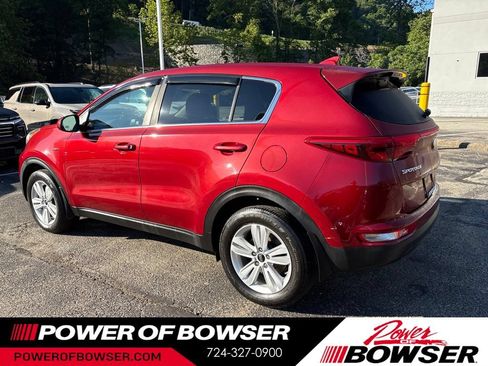 Used 2019 Kia Sportage LX AWD/4WD image 3