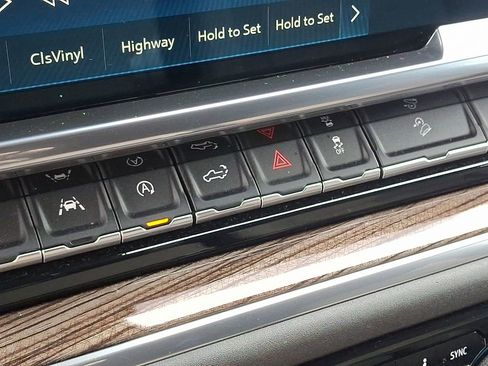 Used 2023 Chevrolet Silverado 1500 RST w/ Z71 Off-Road Package image 26