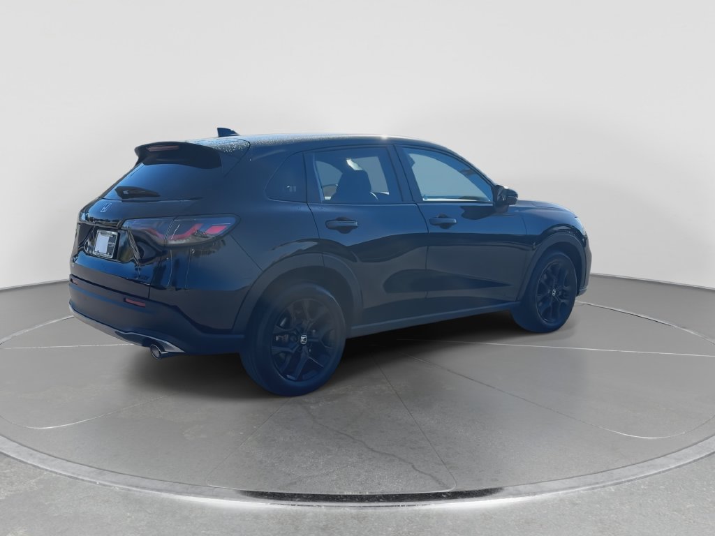 Used 2025 Honda HR-V Sport image 8