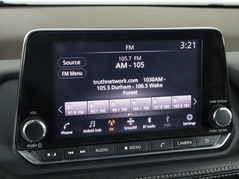 Used 2021 Nissan Rogue SV FWD image 29