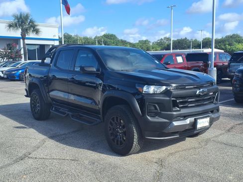 Used 2024 Chevrolet Colorado Trail Boss w/ Advanced Trailering Package AWD/4WD image 20
