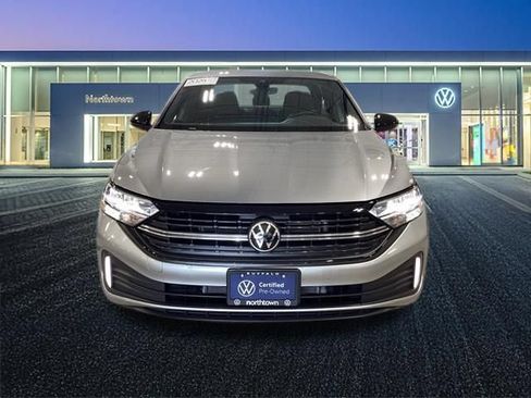Used 2024 Volkswagen Jetta Sport FWD image 6