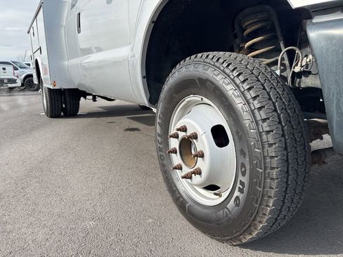 Used 2015 Ford F350 XL image 4