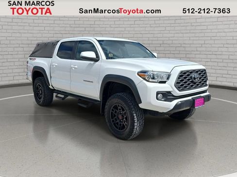 Used 2020 Toyota Tacoma TRD Off-Road AWD/4WD image 3