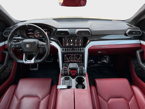 Used 2022 Lamborghini Urus AWD/4WD image 9
