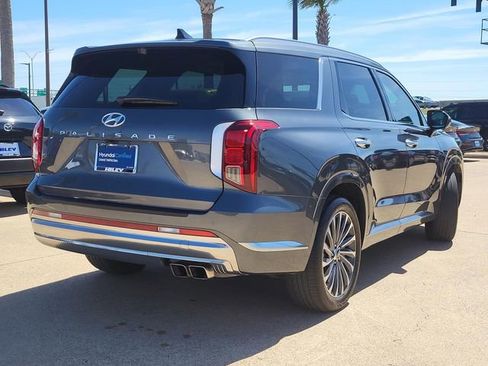 Used 2025 Hyundai Palisade Calligraphy image 4