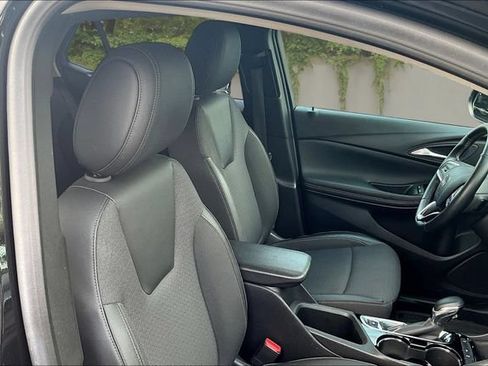Certified 2024 Buick Encore GX Preferred FWD image 28