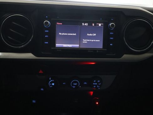 Used 2017 Toyota Tacoma SR5 w/ Tow Package image 20