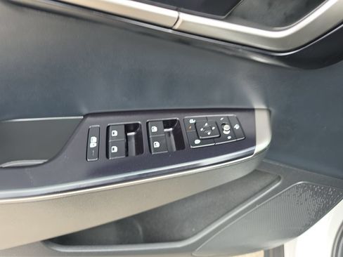 Certified 2025 Kia EV6 Light RWD image 12