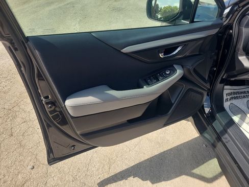 Used 2024 Subaru Outback Premium image 15