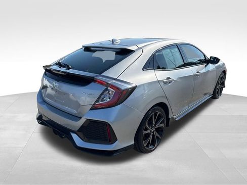 Used 2017 Honda Civic Sport image 5