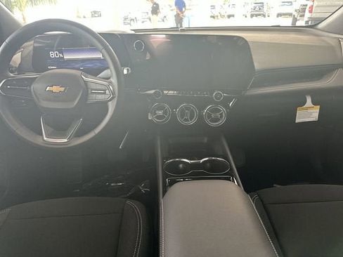 New 2026 Chevrolet Blazer EV LT image 27