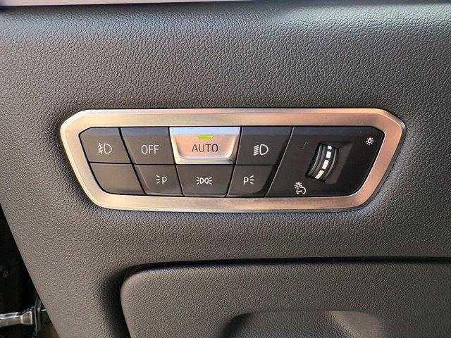 Used 2020 BMW X6 M50i AWD/4WD image 20
