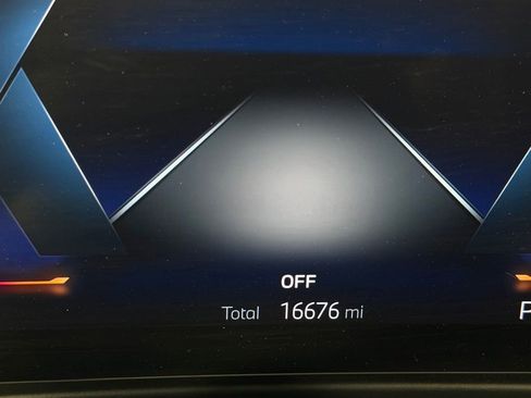 Used 2023 BMW i4 eDrive40 w/ Premium Package image 16