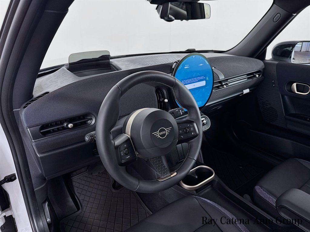 Used 2026 MINI Cooper 2-Door Hardtop FWD image 9