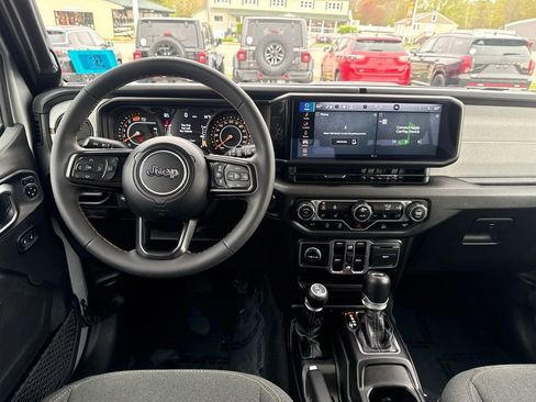 Certified 2024 Jeep Wrangler Unlimited Sport AWD/4WD image 19