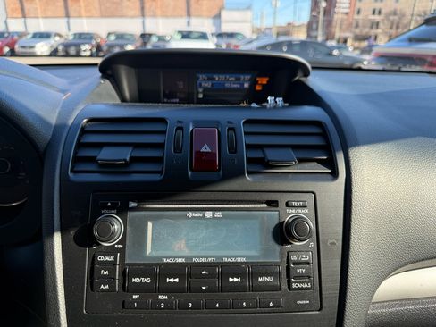 Used 2015 Subaru Forester 2.5i Limited image 10