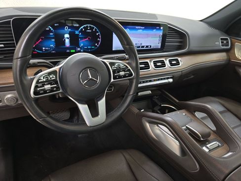 Used 2022 Mercedes-Benz GLS 450 4MATIC image 10