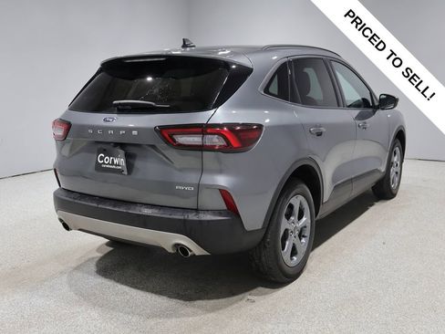 Used 2025 Ford Escape ST-Line Select AWD/4WD image 2