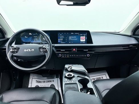 Used 2022 Kia EV6 Wind image 29