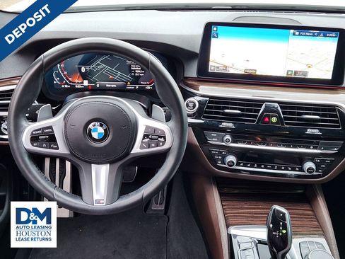 Used 2023 BMW 540i w/ M Sport Package image 34