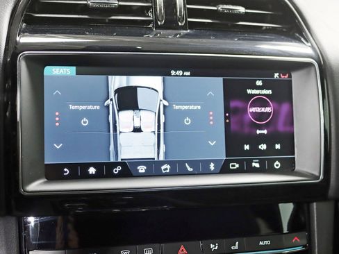 Used 2019 Jaguar F-PACE Premium image 20