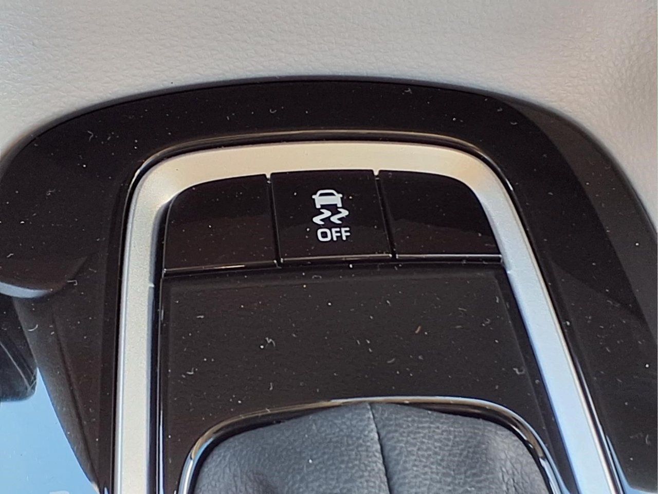 Used 2027 Toyota Corolla LE FWD image 17