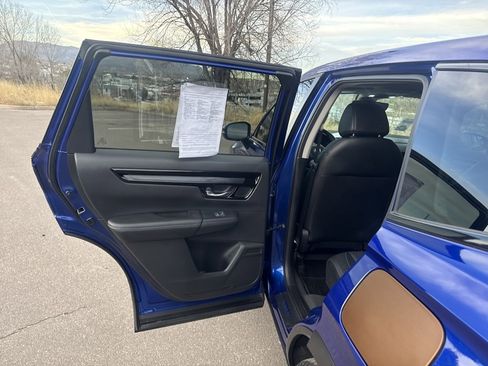 Used 2025 Honda CR-V EX-L image 17