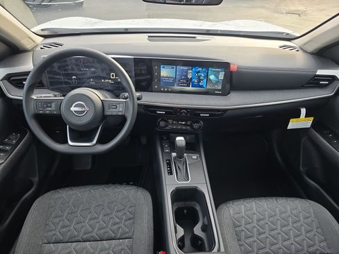 New 2026 Nissan Kicks SV w/ SV Premium Package image 24