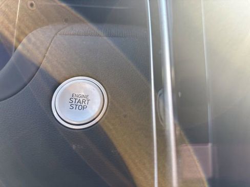 Used 2023 Hyundai Tucson Limited image 15