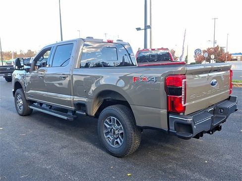 New 2026 Ford F250 Lariat w/ FX4 Off-Road Package image 4