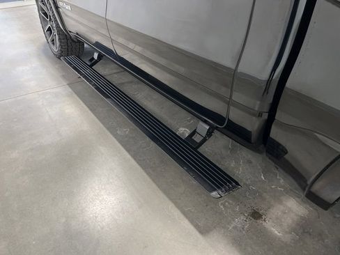 Used 2019 RAM 1500 Laramie image 12