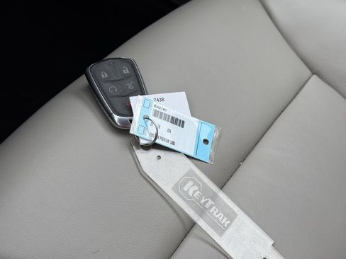 Used 2020 Cadillac XT4 Premium Luxury w/ Technology Package image 37