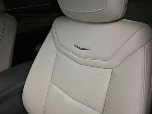 Used 2023 Cadillac XT5 Premium Luxury w/ Technology Package AWD/4WD image 18