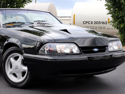 Used 1993 Ford Mustang LX image 5