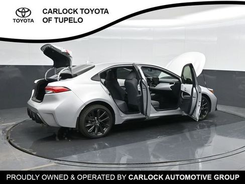 Used 2025 Toyota Corolla SE image 37