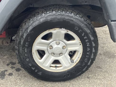 Used 2013 Jeep Wrangler Sport w/ Connectivity Group AWD/4WD image 14
