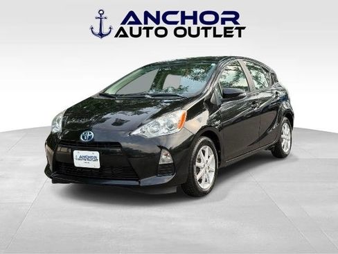 Used 2014 Toyota Prius C Three FWD image 4