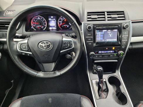 Used 2015 Toyota Camry XSE image 22