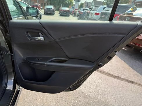 Used 2015 Honda Accord EX-L image 20